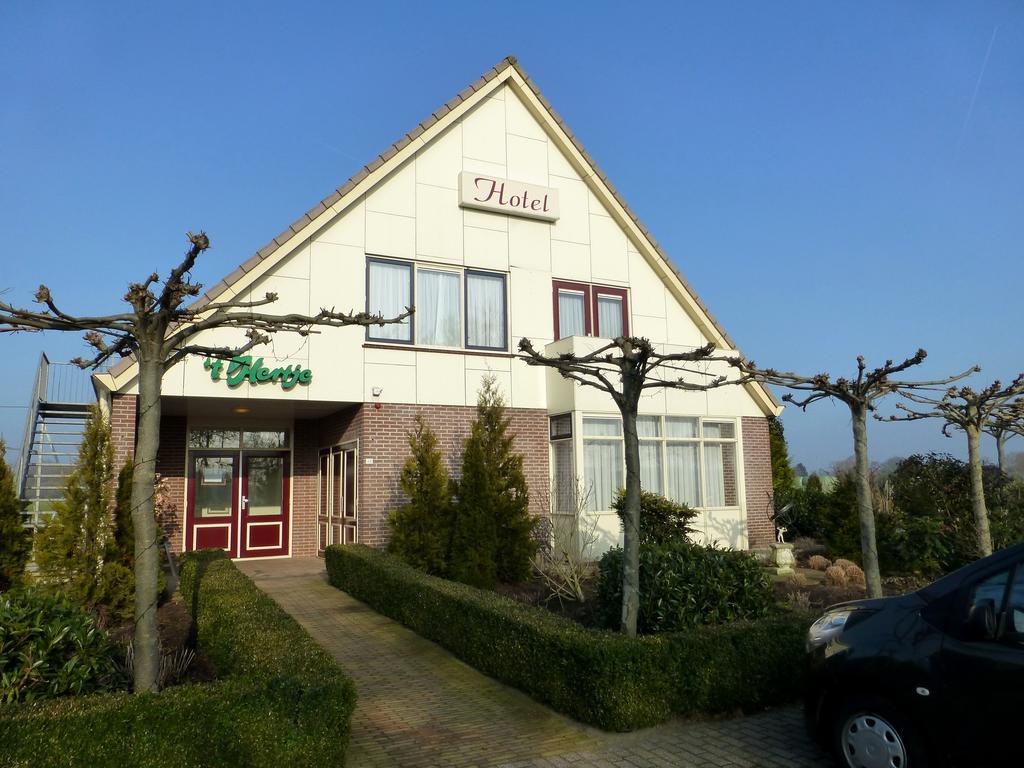 Hotel Restaurant Het Roode Hert Dalfsen Exterior photo
