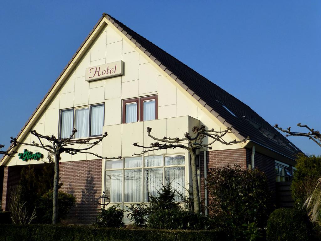 Hotel Restaurant Het Roode Hert Dalfsen Exterior photo