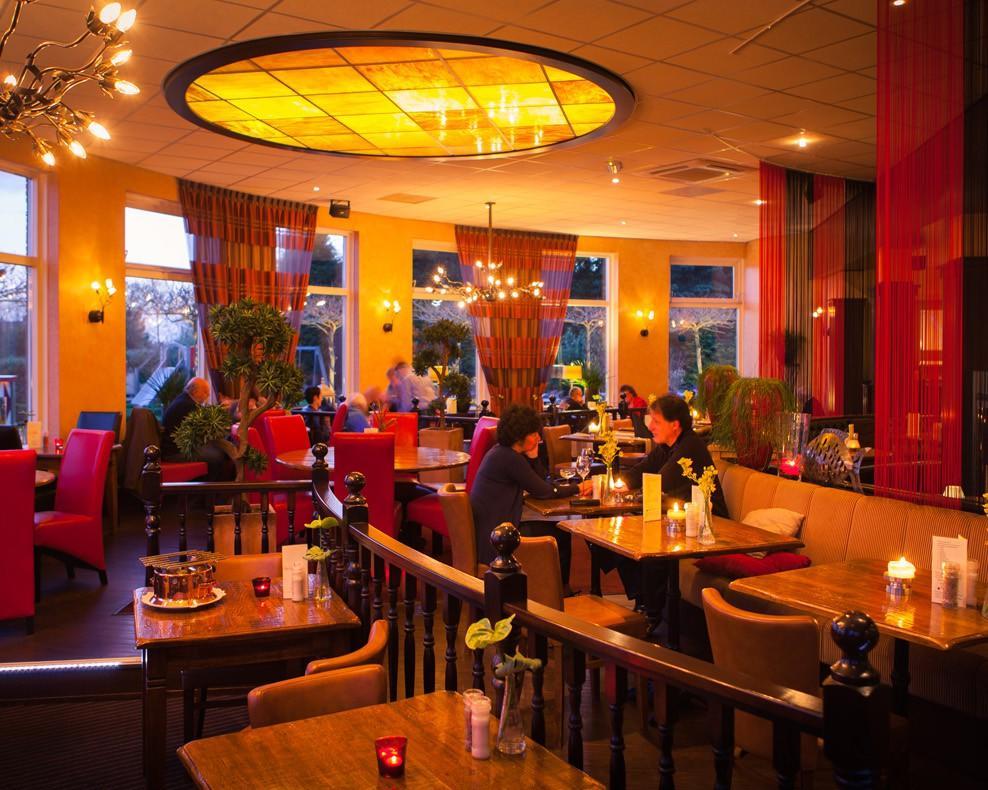 Hotel Restaurant Het Roode Hert Dalfsen Exterior photo